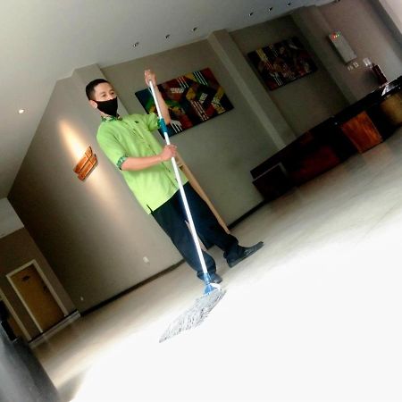 Vinotel Cirebon Eksteriør billede