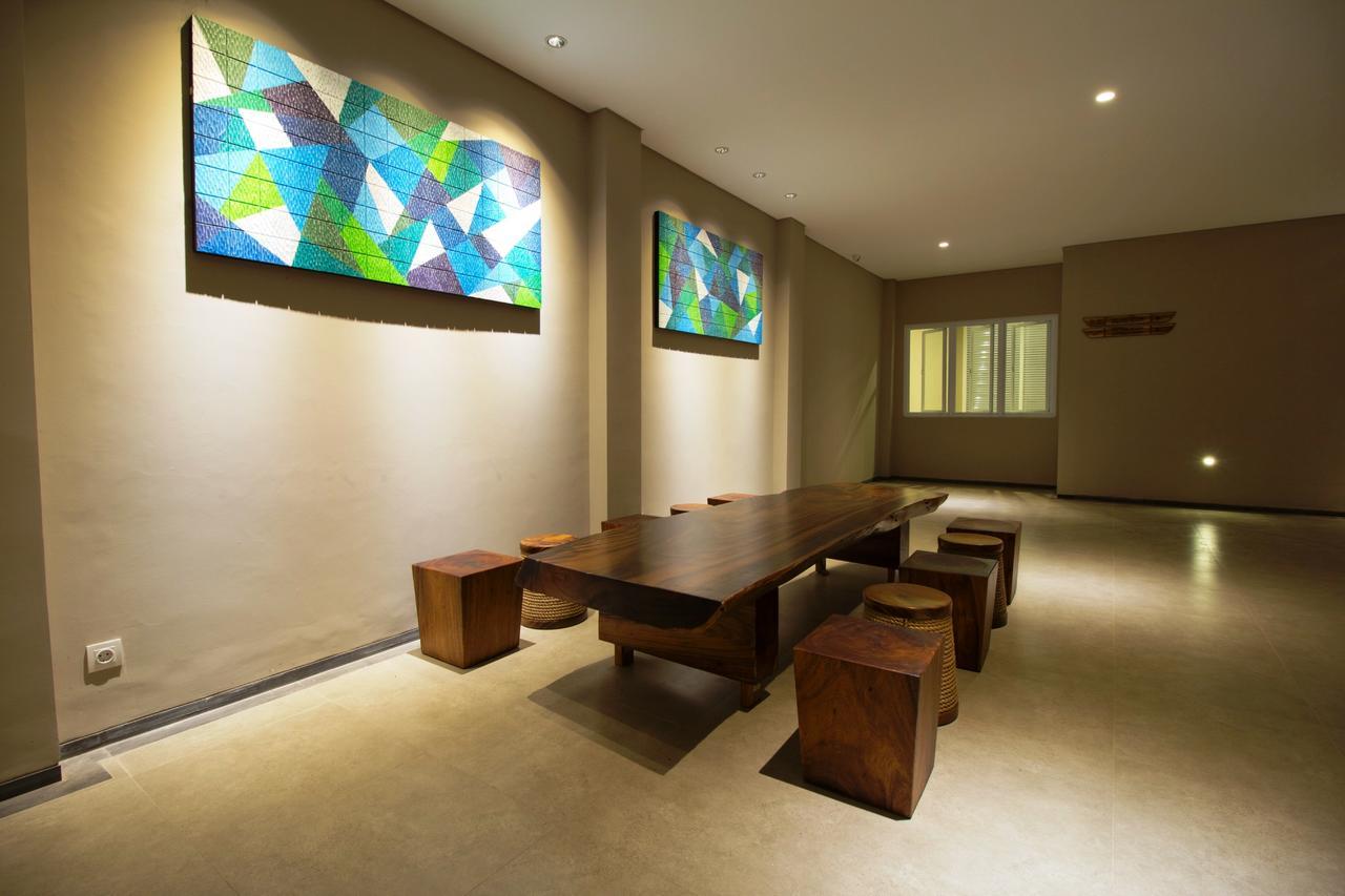 Vinotel Cirebon Eksteriør billede