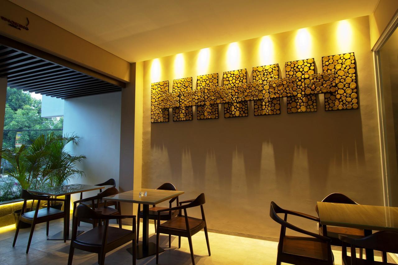 Vinotel Cirebon Eksteriør billede