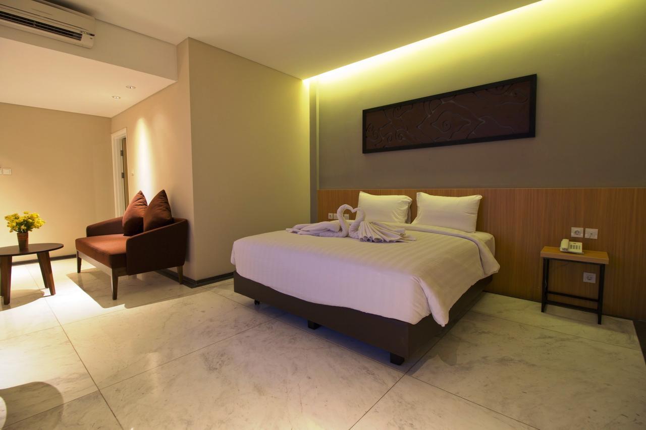 Vinotel Cirebon Eksteriør billede