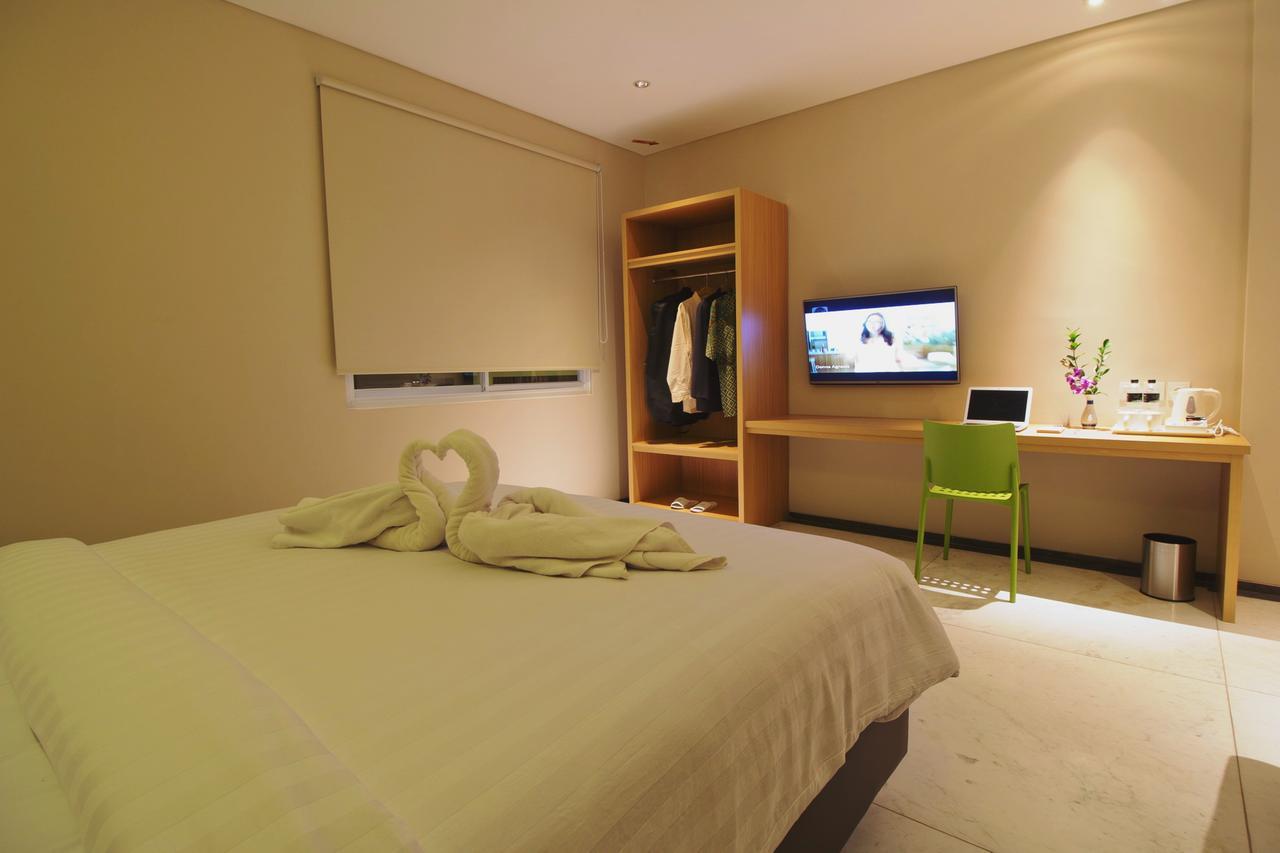Vinotel Cirebon Eksteriør billede