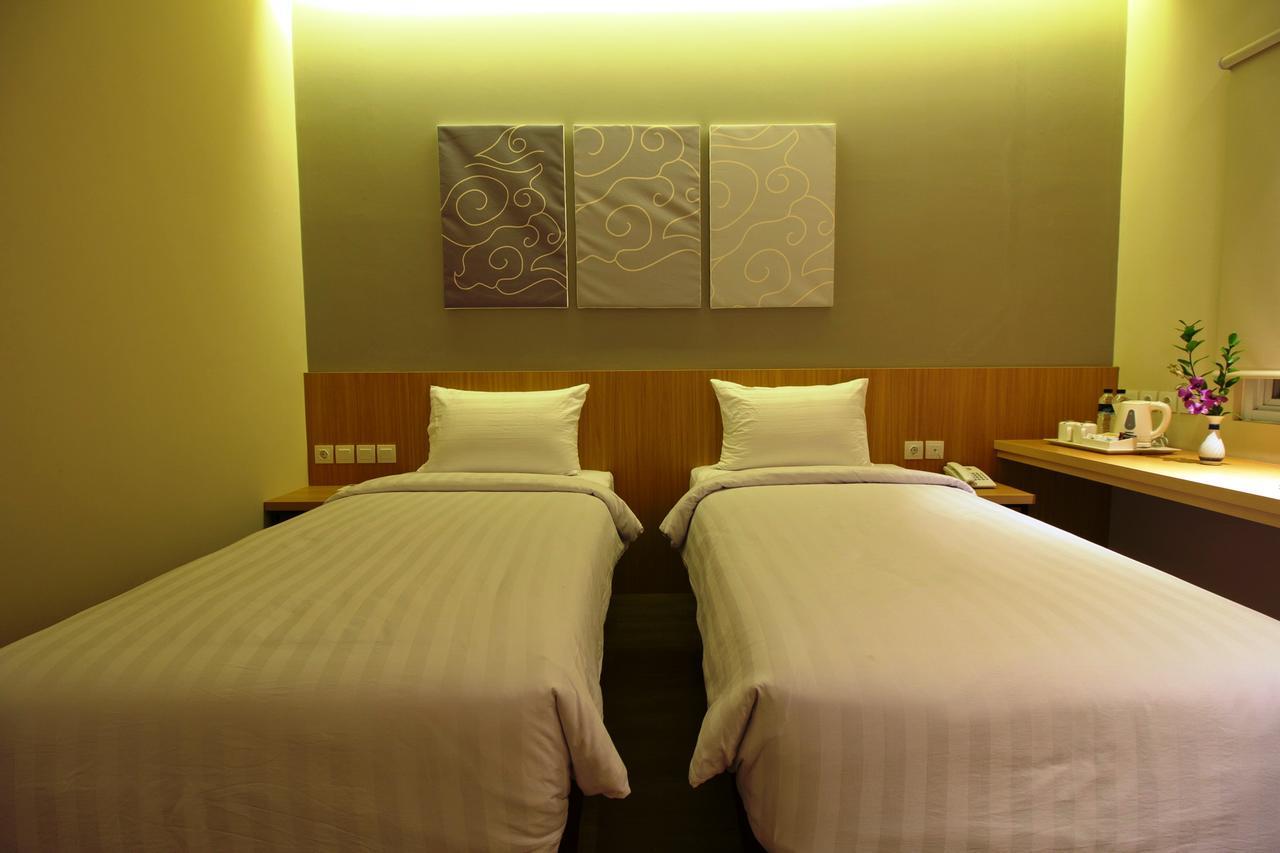Vinotel Cirebon Eksteriør billede