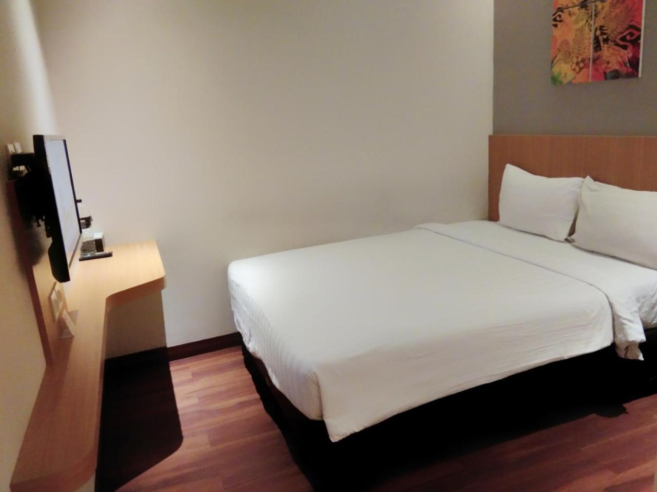 Vinotel Cirebon Eksteriør billede